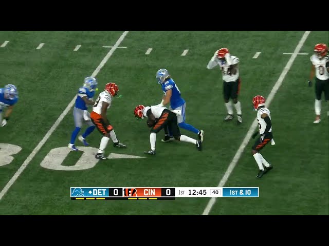 Tip Drill! Jordan Battle Pulls in the Interception