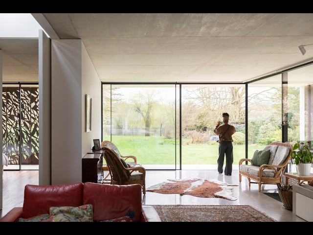 The Modern House hosts a photography workshop with Mass Collective