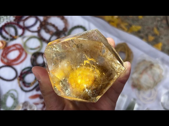 4 Beautiful Minerals I Found in a High-End Crystal Shop
