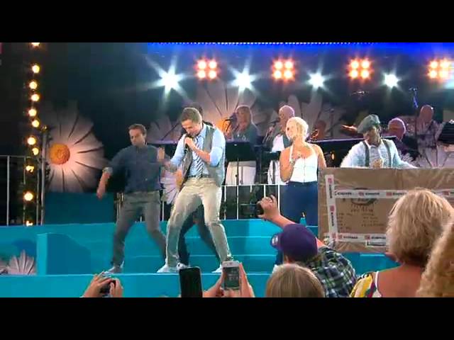David Lindgren - Shout it out (Live @ Lotta pa Liseberg 2012)