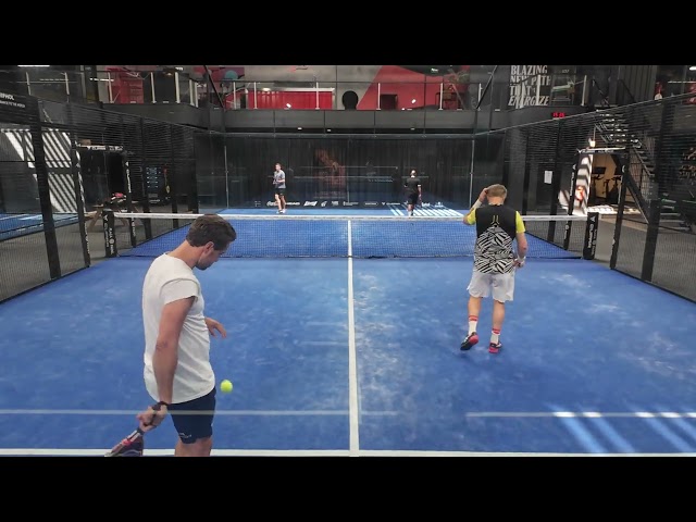 Match 219 - Van/Niels vs Mohit/Marcin (Playtomic - 2.5-3)
