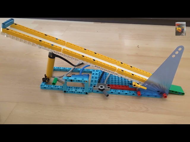 Ski Slope - BricQ Motion Prime
