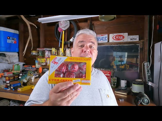 First Time Eating Tunnocks Teacakes