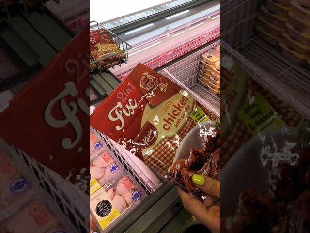 Con cuánto dinero como en Lituania? Haciendo el super en Lituania. En el supermercado. El Irving