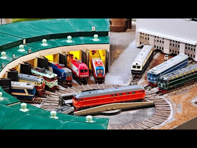 16㎡ Train Model Layout with 8 Tracks – A Miniature World of Chinese Rail Icons
