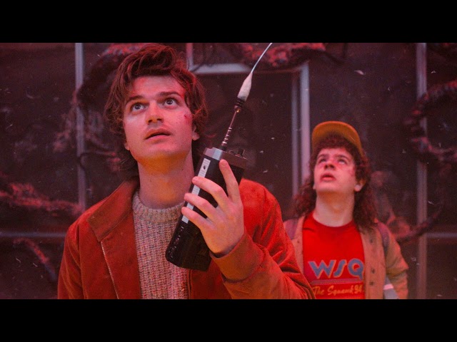 Steve's Terrifying Moment In Stranger Things Finale "Wasn't Designed To Torture Fans," Says Duffer B