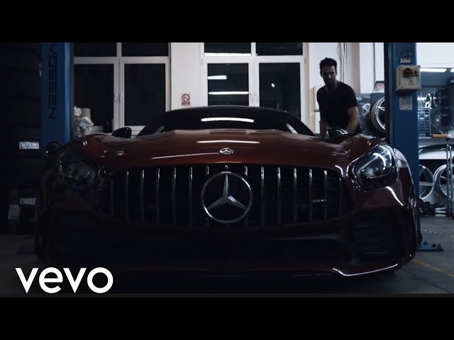 Demeter - HUSTLER