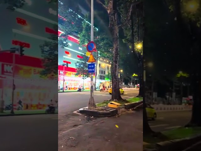 Conhecendo a cidade de HO CHI MINH, no VIETNÃ, à noite