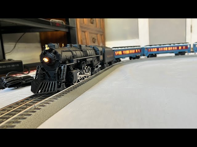 Lionel The Polar Express LionChief 5.0 O Gauge Train Set