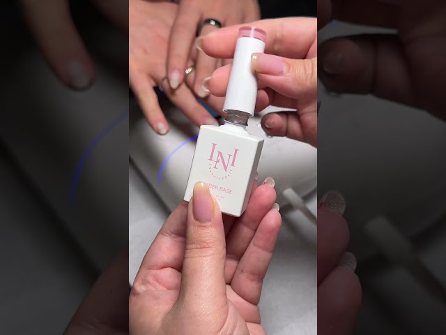 Trendy chrome nail tutorial #nails #nailinspo #trendynails #nailtutorial