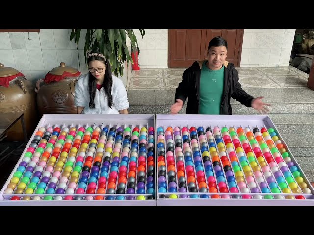 Puzzle sorting ball game challenging on multiple game boards
