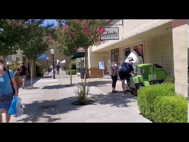 Tour of Folsom Premium Outlet