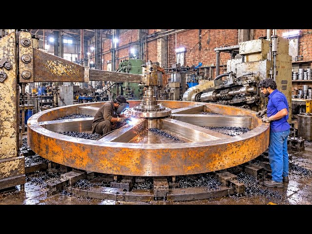 AMAZING TECHNIQUE of Pakistani Mechanics Making a GIANT GEAR | Incredible Manufacturing Process