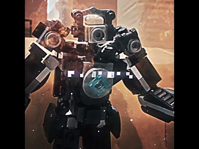 LEGO Titan Cameraman 2023 vs Titan Cameraman 2025