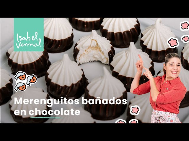 Meringues covered in chocolate