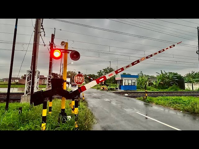 Kompilasi Perlintasan Kereta Api Di Klaten, Jawa Tengah