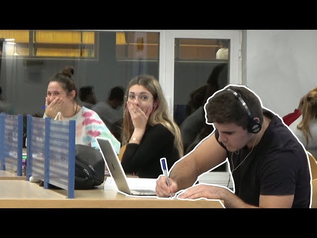 🔊Viendo TUTORIALES INCÓMODOS 😁 en la BIBLIOTECA 2 [Cámara Oculta]