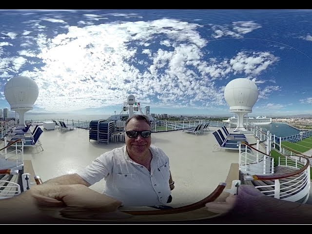 A 360˚ View of the Ruby Princess in Puerto Vallarta, Mexico