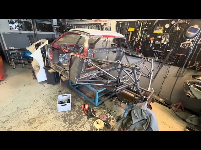 Lancia 037 Group B rally car and 5 cyl Porsche 924 GT build.