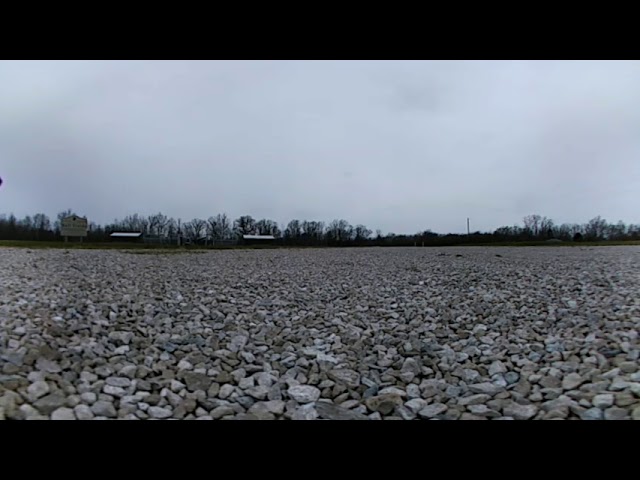 Traxxas slash 4x4 ultimate on gravel (360 video)(2)