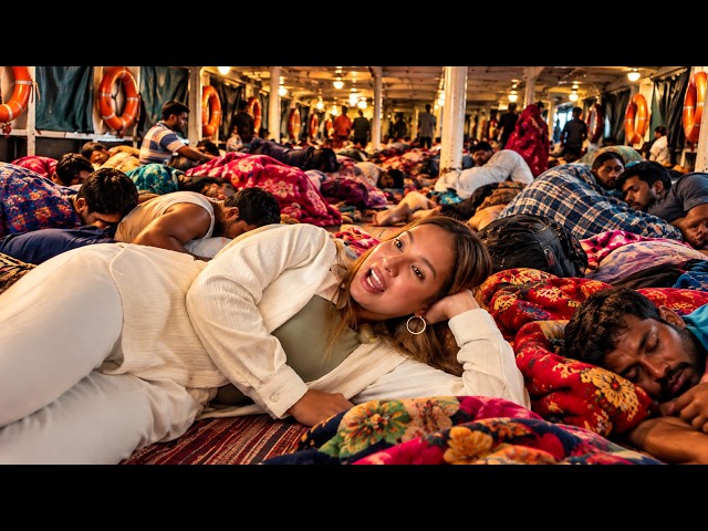 I SLEPT among STRANGERS in BANGLADESH 😱 SO CRAZY!