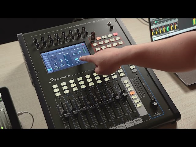 13 DigiTrack 18 Monitor module and headphones