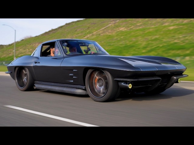 ¡Este Corvette Restomod del 64 con motor LS7 es un superdeportivo! [4K]