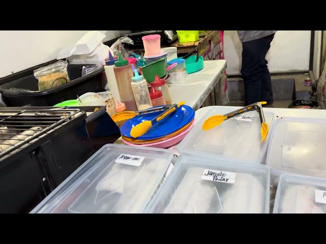 Viral young boss selling Cireng filled with gemoy tea in Tasikmalaya #cireng #shorts #culinary