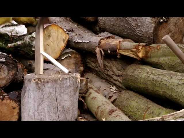 FULL HD Chopping firewood/ Hacken von Brennholz/ Rabanie drewna na opał
