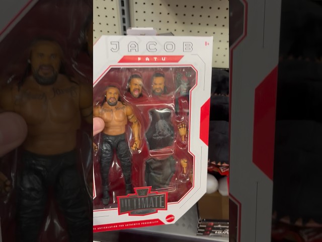 NEW WWE ULTIMATES FOUND ON TOY HUNT! #wwe #wweelite #fyp #shorts
