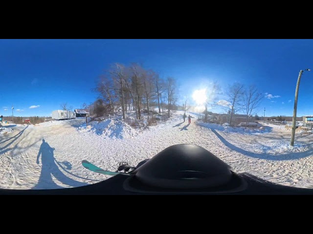 SOLO SNOWBOARDING