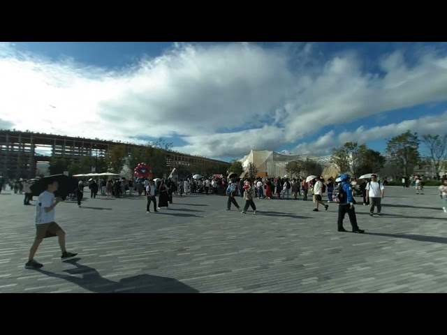 EXPO 2025　　東ゲート　ミャクミャク前　(VR180 3D)