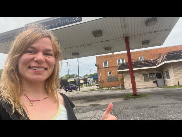 VINTAGE ABANDONED AMOCO GAS STATION! Youngstown, Ohio