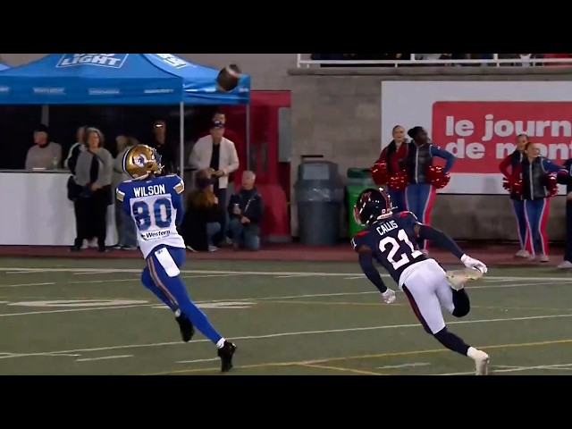 Ontaria Wilson goes DEEP for this touchdown!