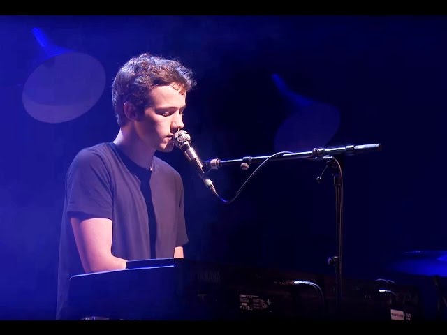 Barfuß Am Klavier - AnnenMayKantereit (Live in Berlin)