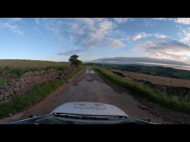 360° VR Green Lanes in a Dacia Duster - Harrop Edge Lane, Diggle/Dobcross, West Yorkshire