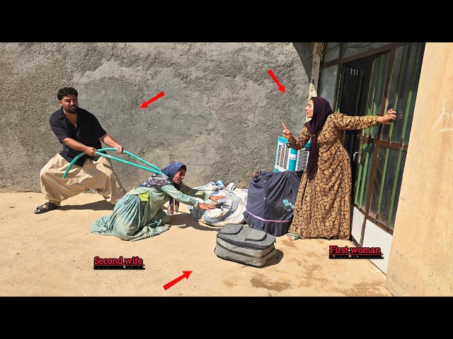 A Tense Life: Husband and First Wife Block Second Wife from Entering the House