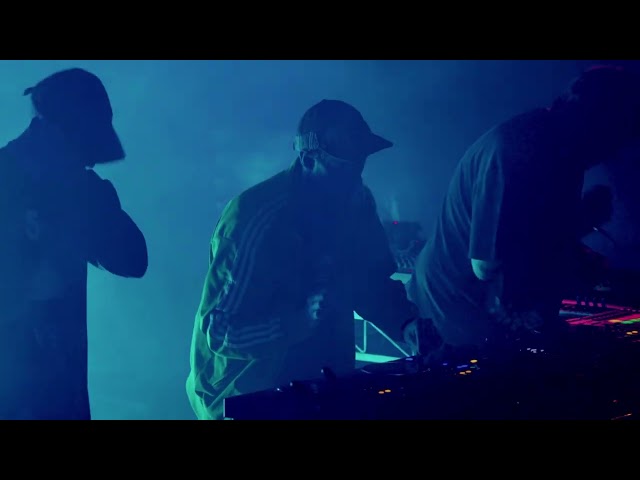 Hermitude - I Want Ya feat. IsGwan - Live at the Metro (2026)