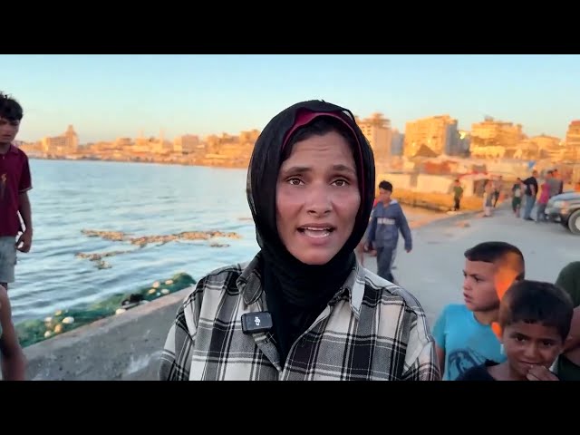 Israeli strike kills Palestinians at Gaza seaport café