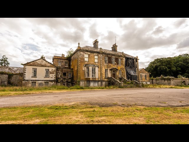 Exploring Forgotten Abandoned 1700s Mansion - Royal Estate