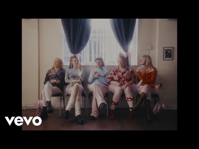 Girl Group - Flink Pike (Official Video)