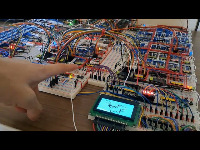 My 8-Bit Computer Runs Simple Animation Program