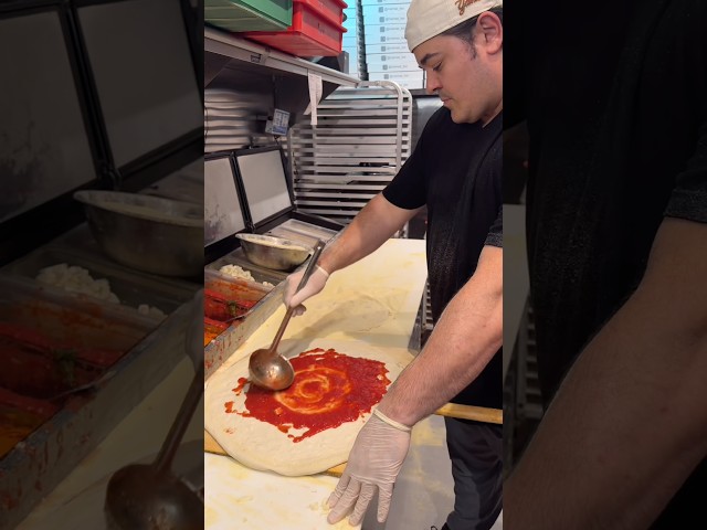 Inside New York’s top ranked Pizzeria #pizza #cooking #newyork