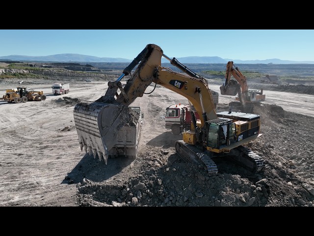 Three Caterpillar 385C & Liebherr 964 Excavators Loading Overburden - Sotiriadis/Labrianidis 4k
