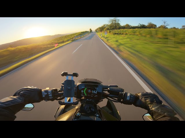 Kawasaki Z900 2025 | Mivv POV
