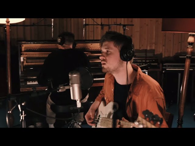 Aquilo - Just Asking [Live Version]