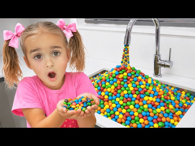 What Comes Out of Alice’s Broken Faucet? Candy, Slime & Orbeez Pretend Play!