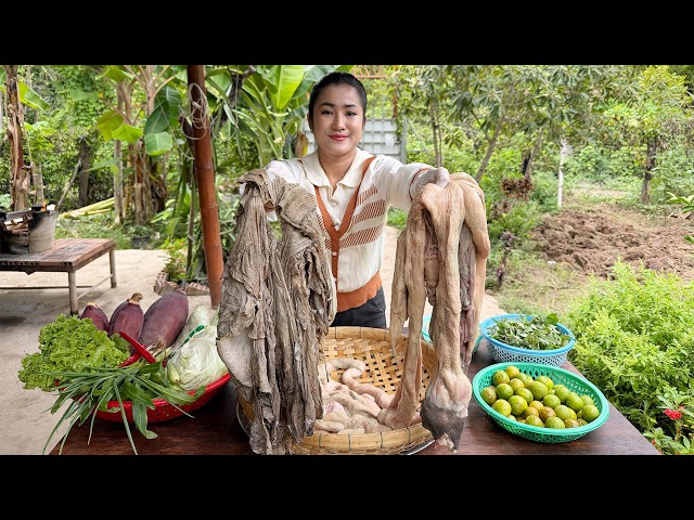 Simple village food and slow cook | Cow intestine cooking | Cooking with Sreypov