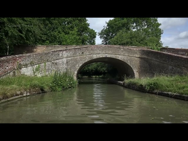 274A Not a Vlog - realtime narrowboat cruise from Gayton Junction to Weedom Bec (ASMR / Slow TV)