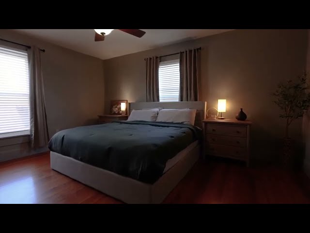 Video Tour of a House For Sale With Ceiling Fans